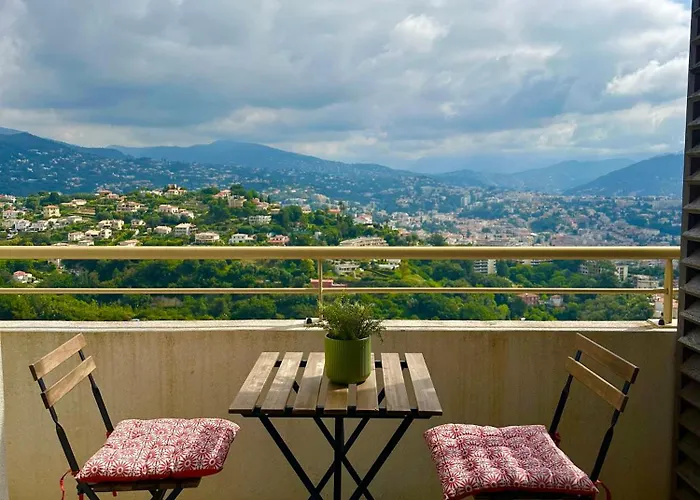 Cosy Studio Avec Parking Et Vue Feerique